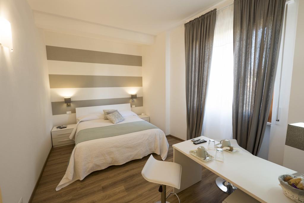 Suite Simonetta Sarzana Exteriör bild
